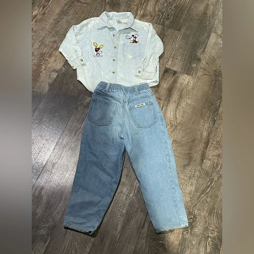Vintage Disney Light Blue Mickey Mouse Button Down‎ Shirt